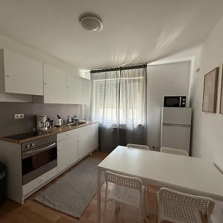 Uhrturm Apartamento