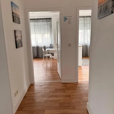 Uhrturm *
