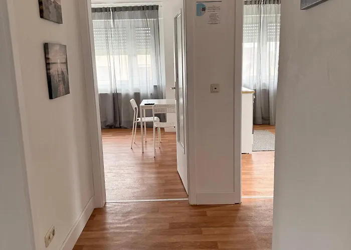 Uhrturm *